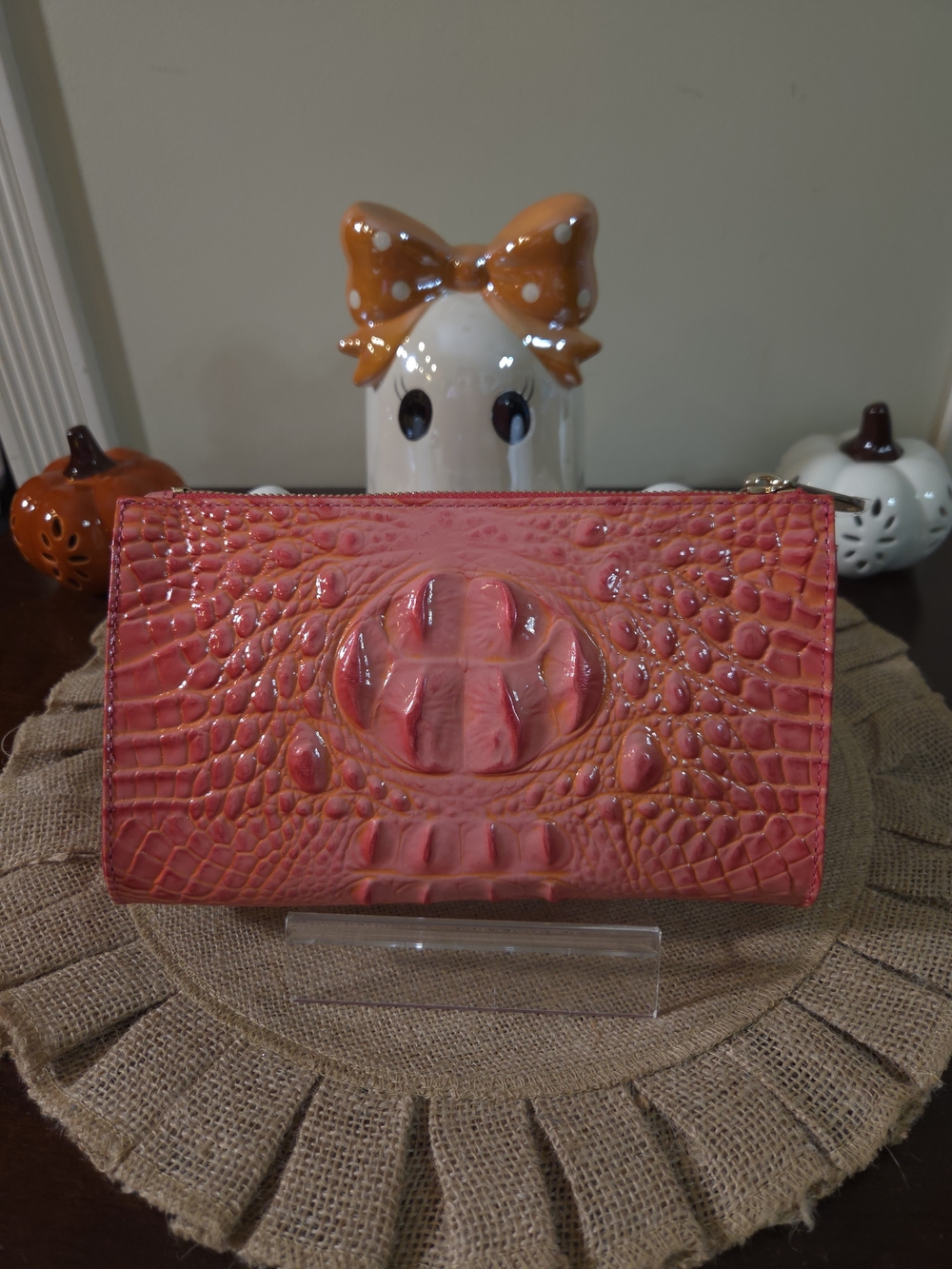 NWT Brahmin Daisy Coral Snapdragon Melbourne Leather Wristlet - Picture 3 of 7